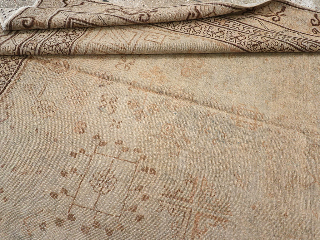 Vintage East Turkestan Khotan Carpet, No.18411 - Staging