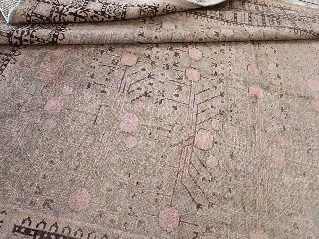 Vintage East Turkestan Khotan Carpet, No.18426 - Staging