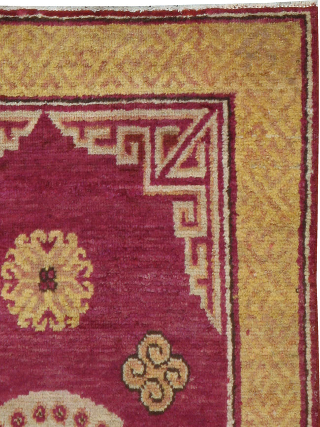 Antique East Turkestan Khotan Rug, No.18429 - Staging