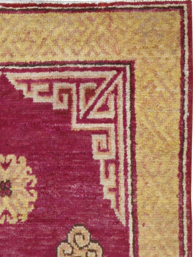 Antique East Turkestan Khotan Rug, No.18429 - Staging