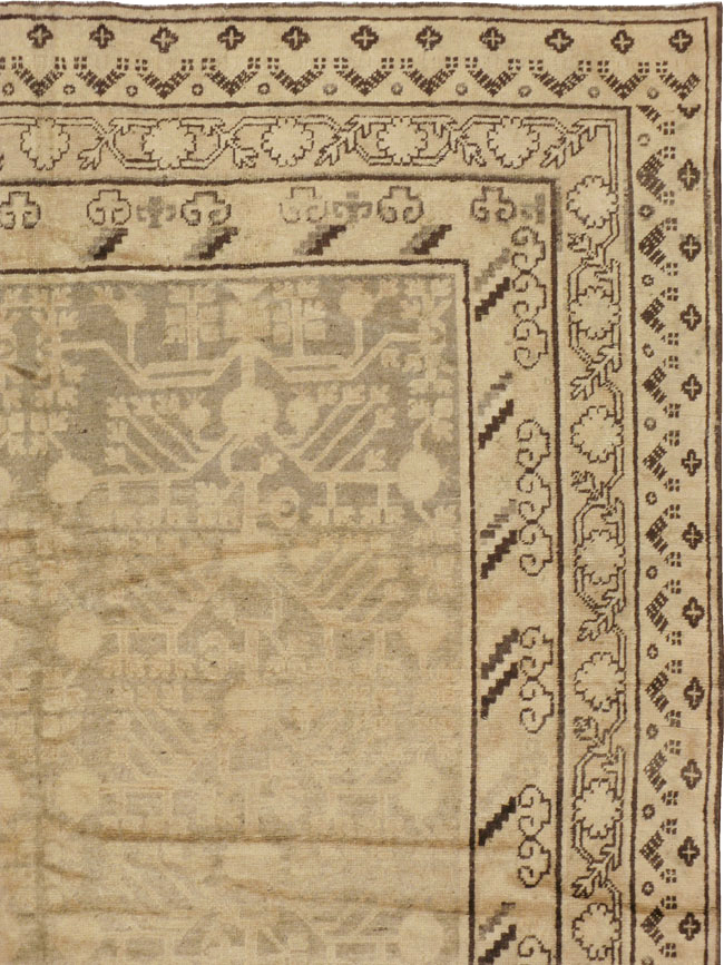 Vintage East Turkestan Khotan Carpet, No.18439 - Staging