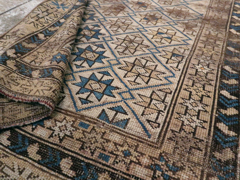 Antique Caucasian Shirvan Rug, No.18469 - Staging