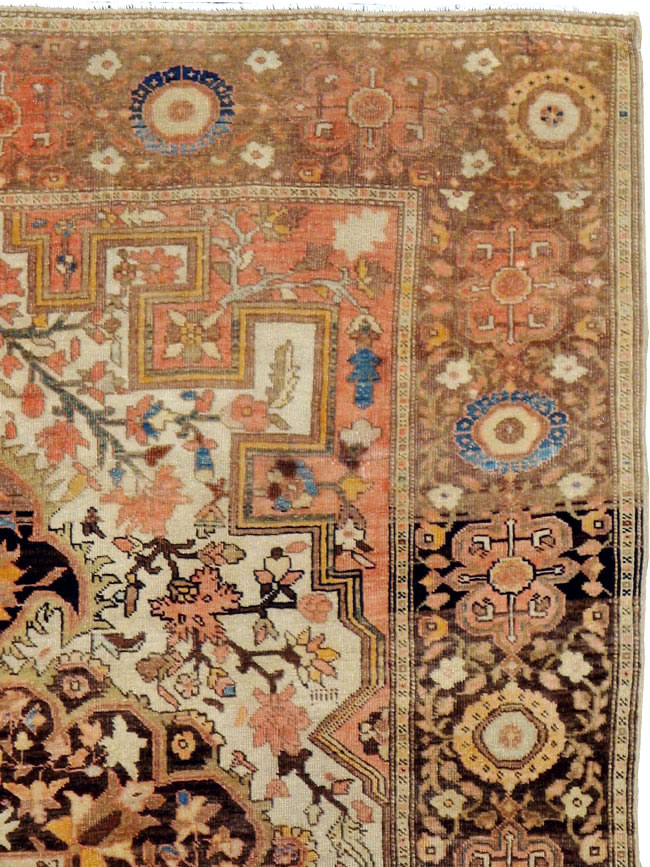 Antique Persian Sarouk Farahan Rug, No.18504 - Staging