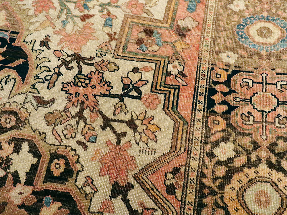 Antique Persian Sarouk Farahan Rug, No.18504 - Staging