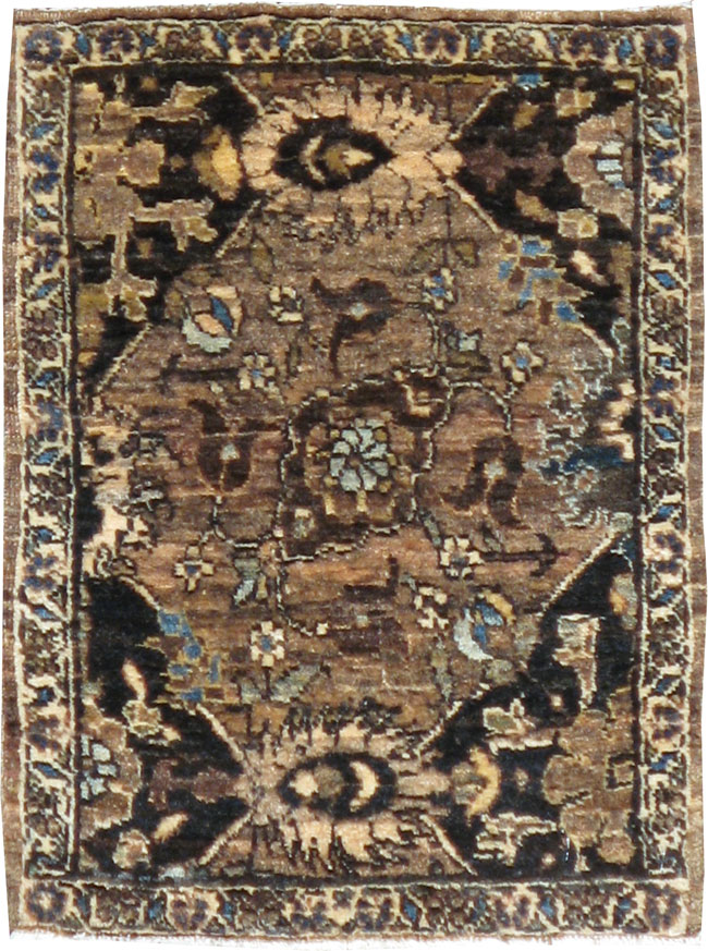 Antique Persian Fereghan Rug, No.18544 - Staging