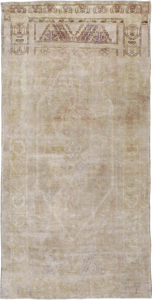 Vintage Turkish Oushak Rug, No.18602 - Staging