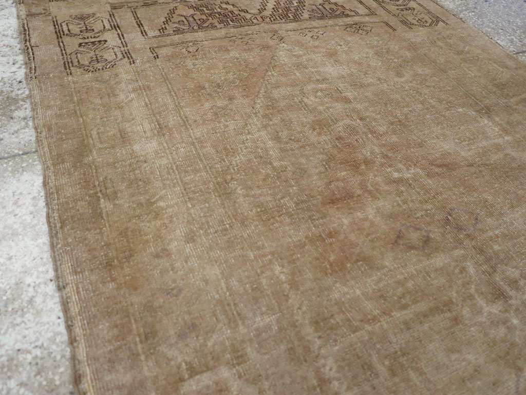 Vintage Turkish Oushak Rug, No.18602 - Staging