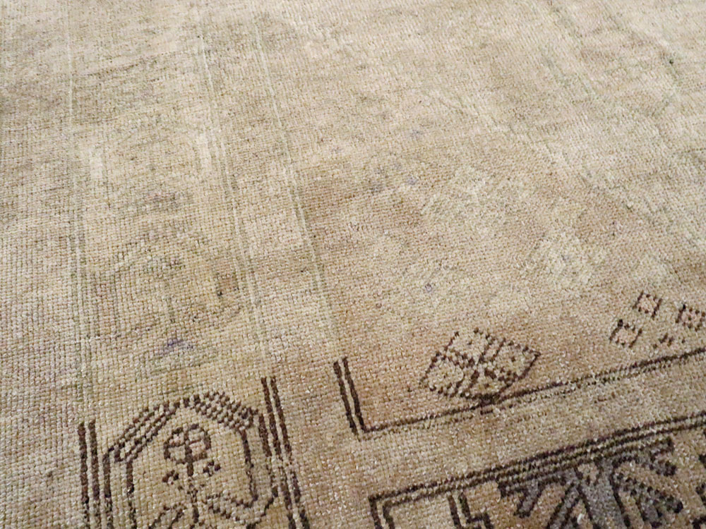 Vintage Turkish Oushak Rug, No.18602 - Staging