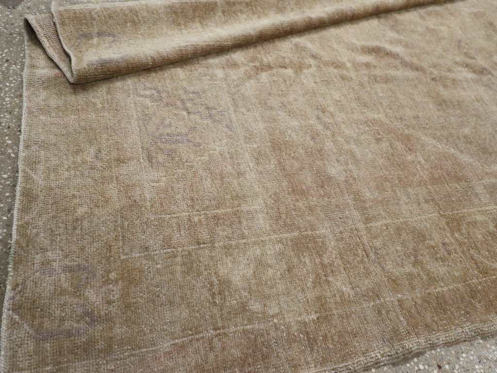 Vintage Turkish Oushak Rug, No.18602 - Staging