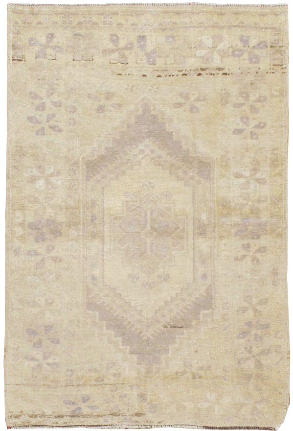 Vintage Turkish Oushak Rug, No.18606 - Staging