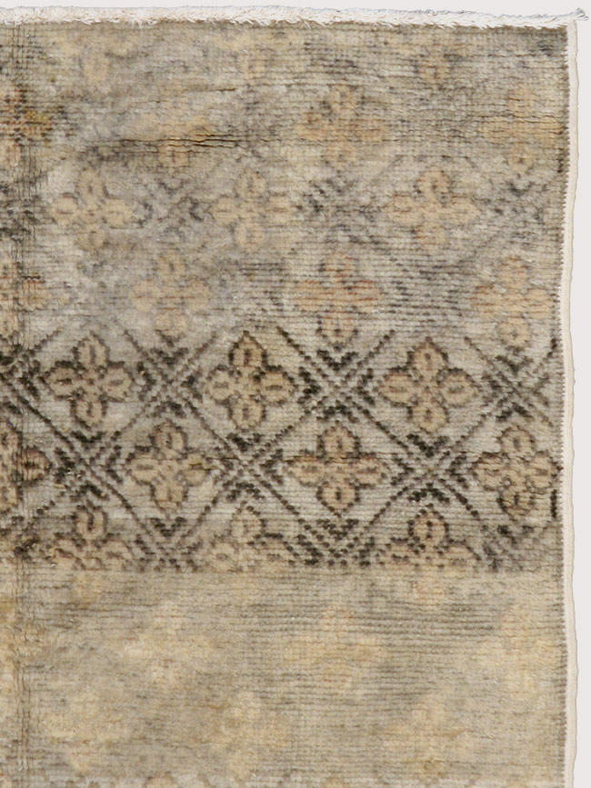 Vintage Turkish Anatolian Rug, No.18610 - Staging