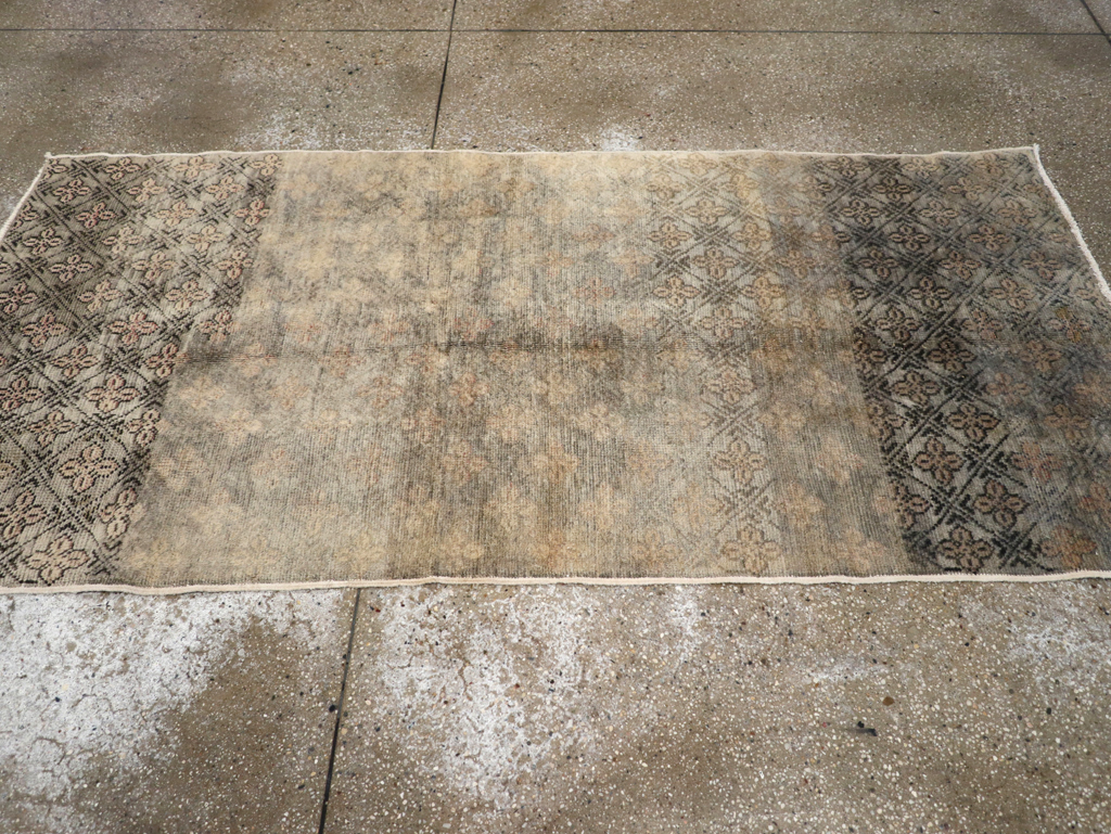 Vintage Turkish Anatolian Rug, No.18610 - Staging