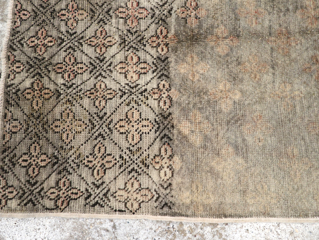 Vintage Turkish Anatolian Rug, No.18610 - Staging