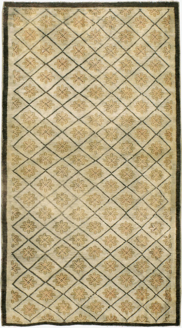 Vintage Turkish Anatolian Rug, No.18615 - Staging