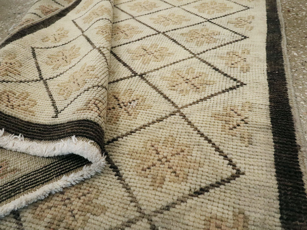 Vintage Turkish Anatolian Rug, No.18615 - Staging