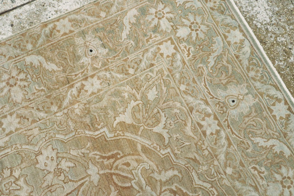 Antique Persian Lavar Kerman Rug, No.18620 - Staging