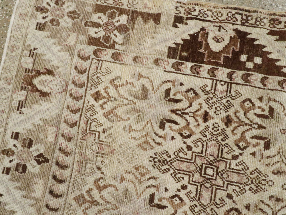 Vintage Turkish Anatolian Carpet, No.18629 - Staging