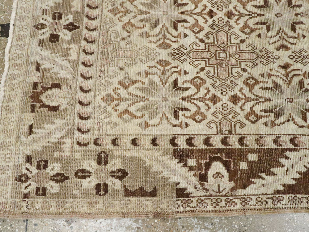 Vintage Turkish Anatolian Carpet, No.18629 - Staging