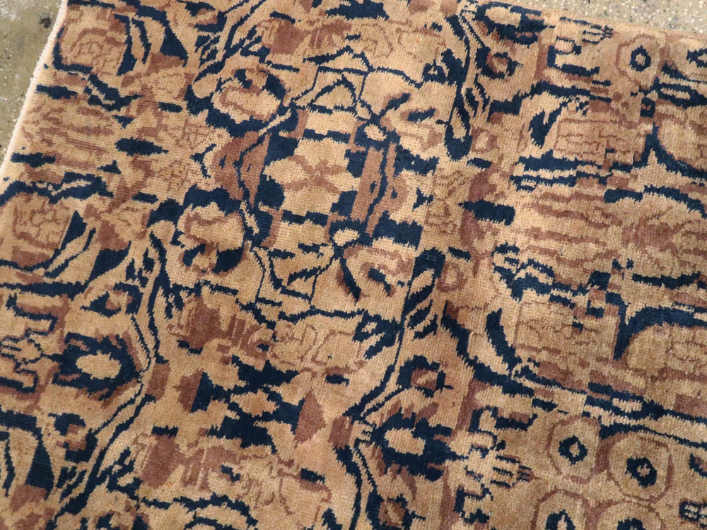 Vintage Indian Lahore Carpet, No.18650 - Staging