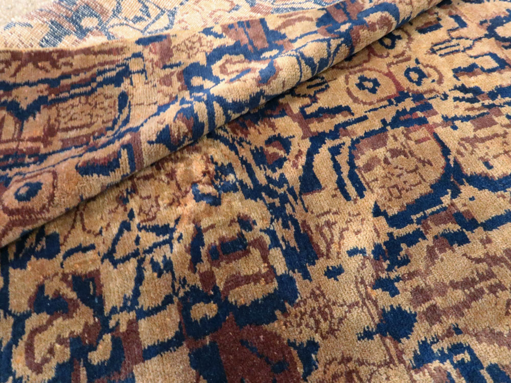 Vintage Indian Lahore Carpet, No.18650 - Staging