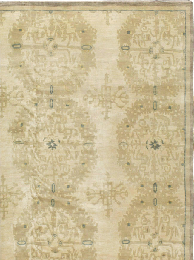 Vintage Indian Lahore Oversize Carpet, No.18660 - Staging