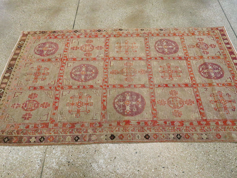 Vintage East Turkestan Khotan Rug, No.18717 - Staging