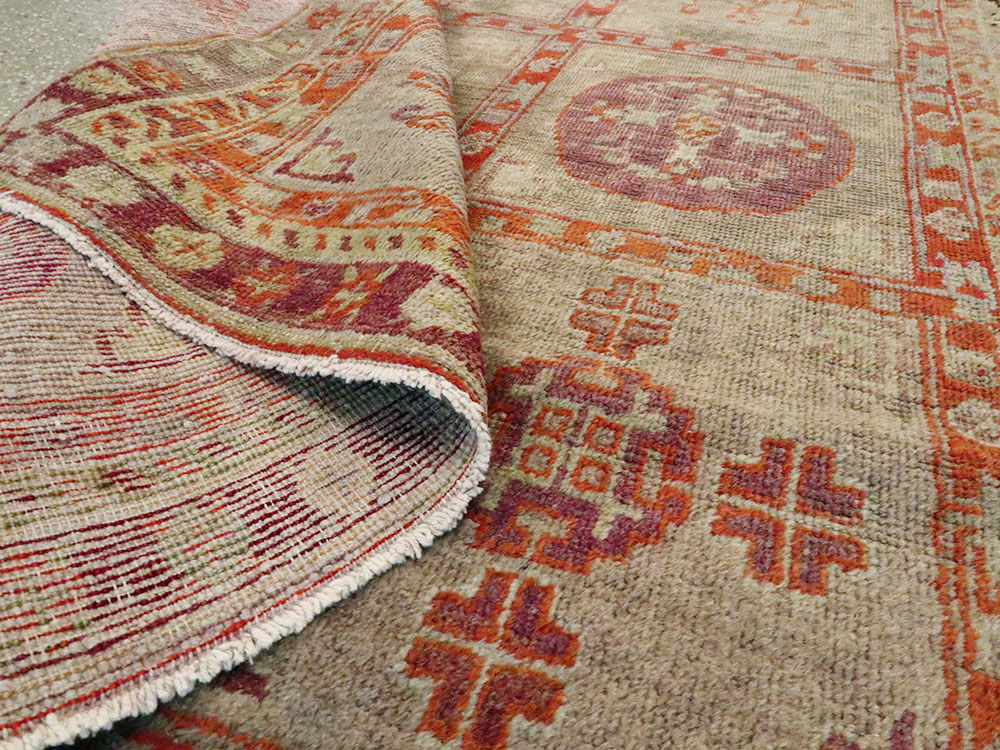 Vintage East Turkestan Khotan Rug, No.18717 - Staging