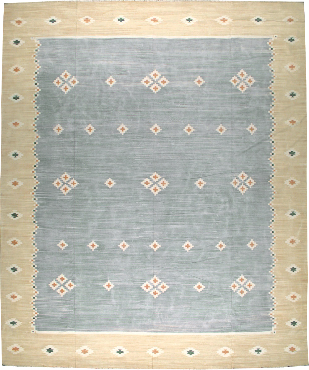 Vintage Indian Flatweave Kilim Dhurrie, No.18754 - Staging