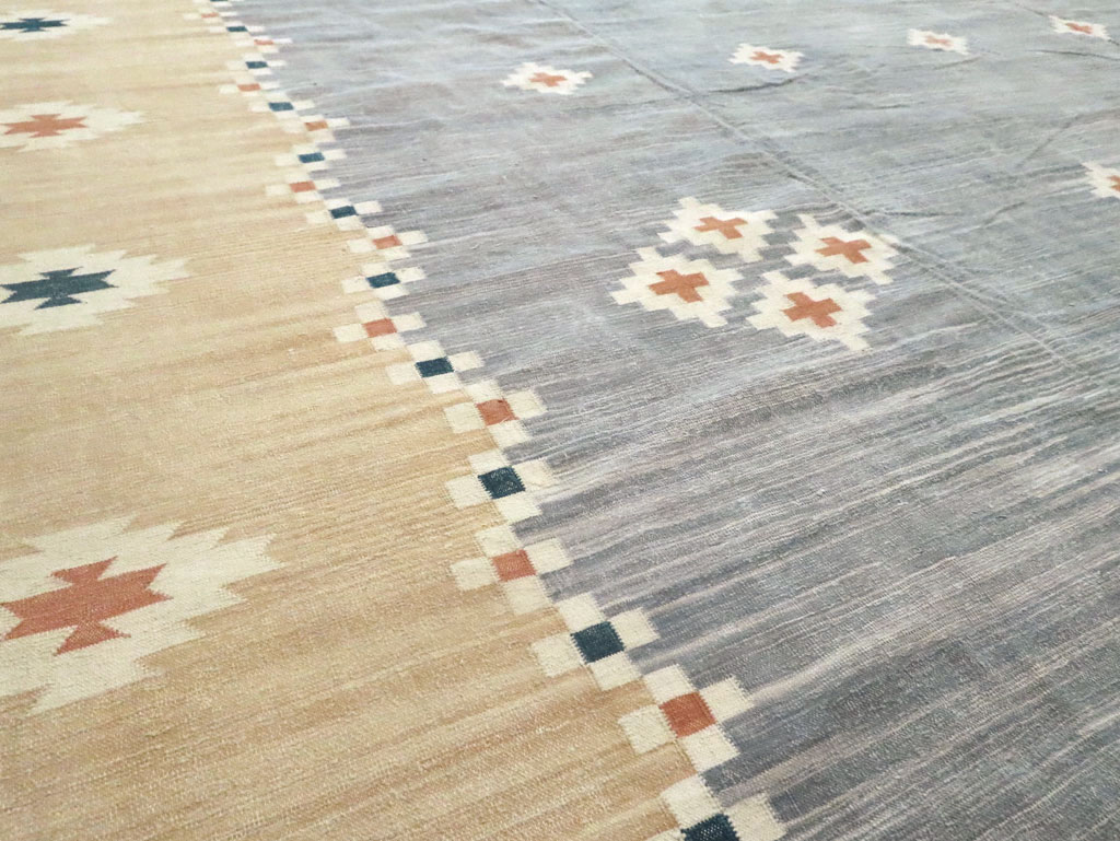 Vintage Indian Flatweave Kilim Dhurrie, No.18754 - Staging