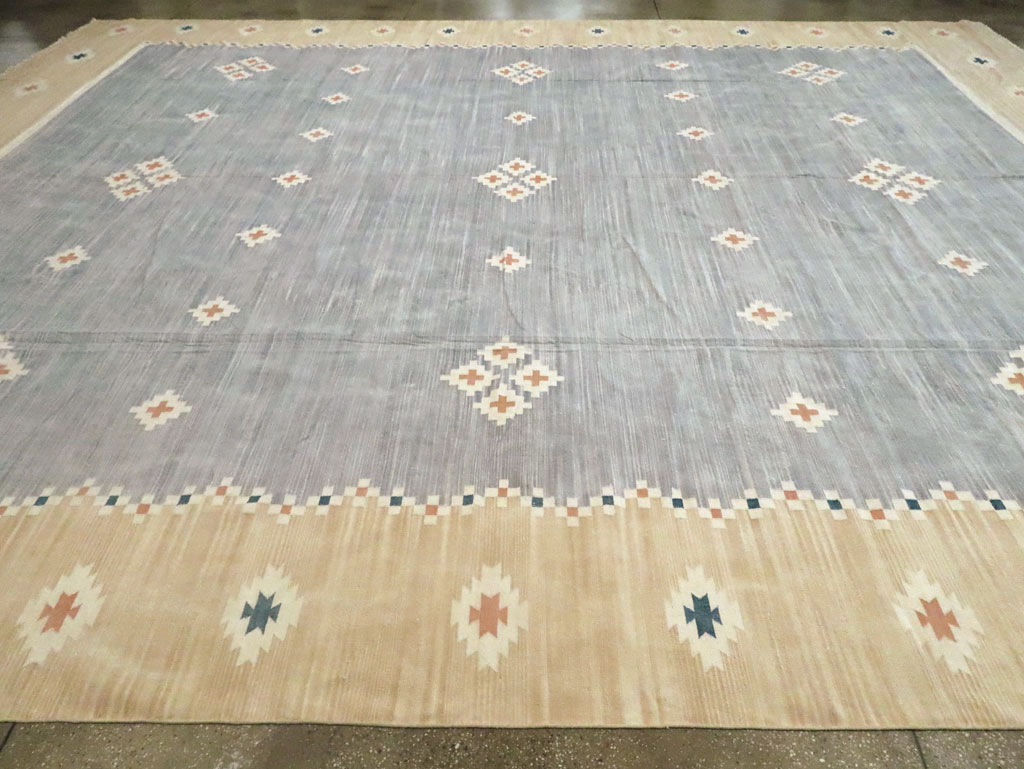 Vintage Indian Flatweave Kilim Dhurrie, No.18754 - Staging