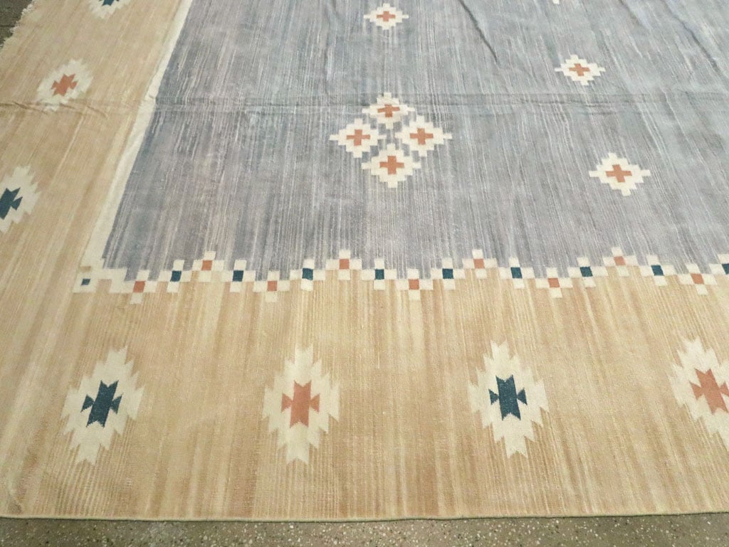 Vintage Indian Flatweave Kilim Dhurrie, No.18754 - Staging