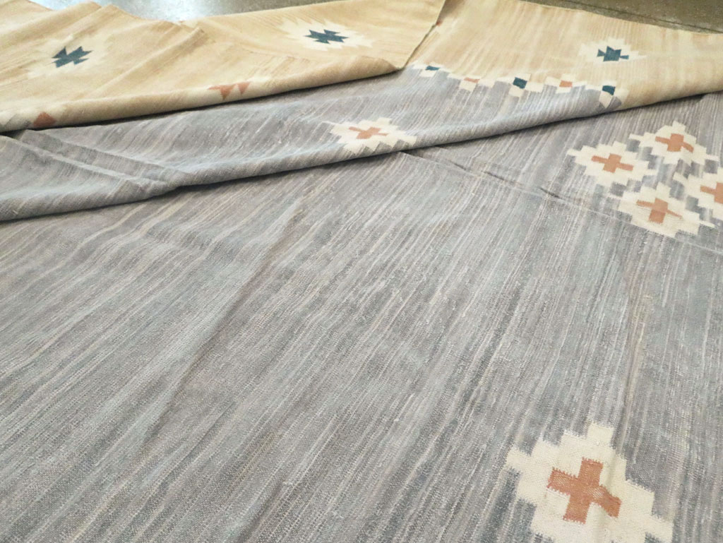 Vintage Indian Flatweave Kilim Dhurrie, No.18754 - Staging