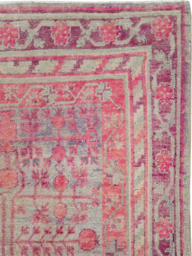 Vintage East Turkestan Khotan Rug, No.18839 - Staging