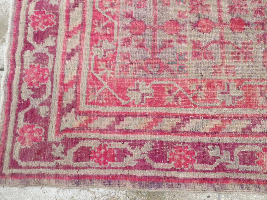 Vintage East Turkestan Khotan Rug, No.18839 - Staging