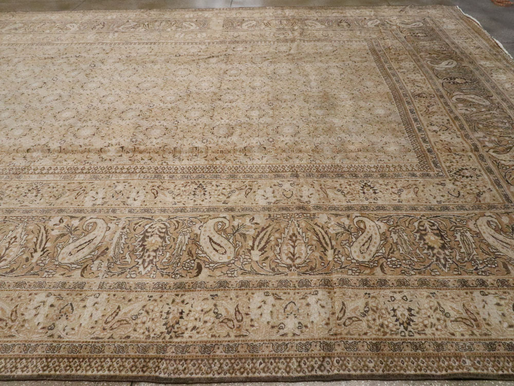 Antique Persian Dorokhsh Carpet, No.18851 - Staging