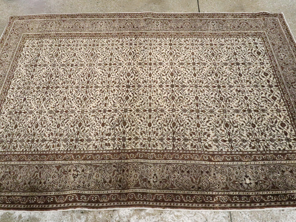 Antique Sivas Carpet, No.18858 - Staging