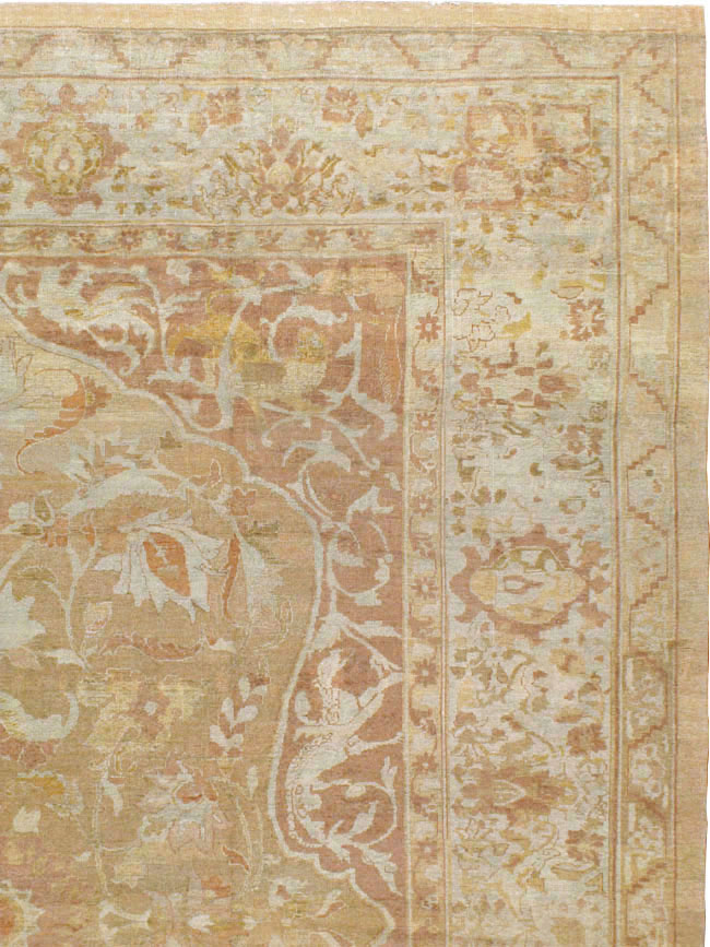 Antique Indian Agra Carpet, No.18961 - Staging