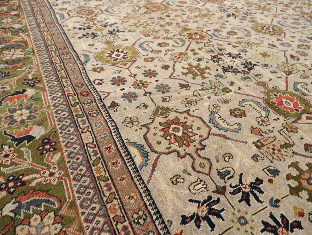 Antique Persian Mahal Carpet, No.18965 - Staging