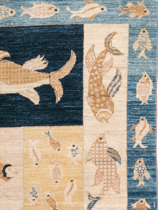 Contemporary Turkish Pictorial Accent Rug, No.18999 - Staging