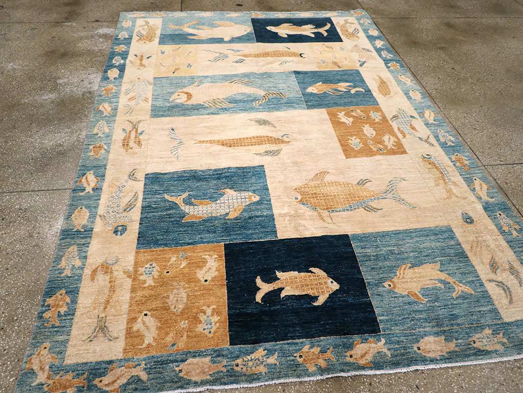 Contemporary Turkish Pictorial Accent Rug, No.18999 - Staging