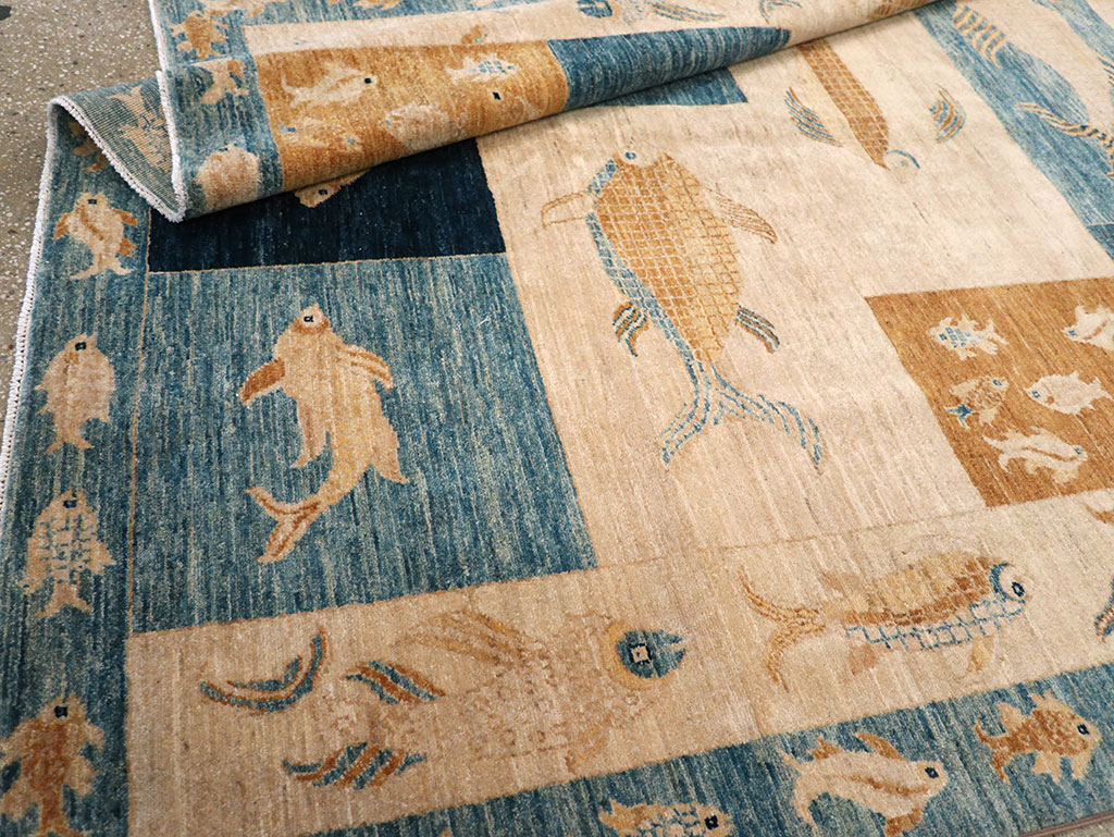 Contemporary Turkish Pictorial Accent Rug, No.18999 - Staging