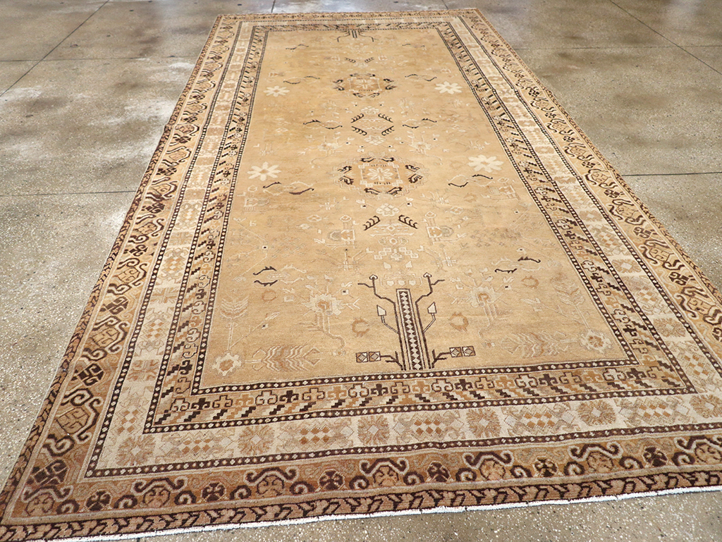 Antique East Turkestan Khotan Carpet, No.19052 - Staging