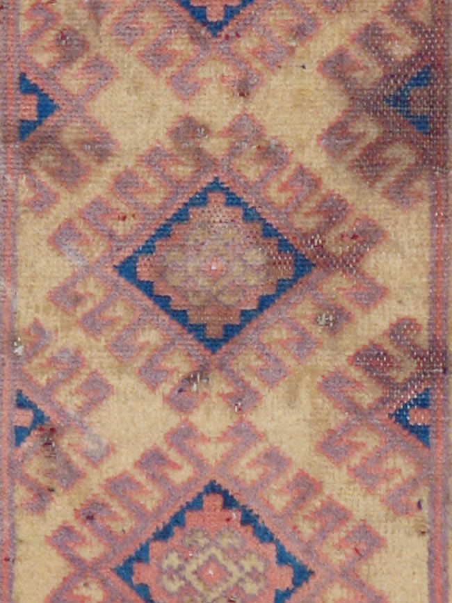 Antique Persian Kurdish Rug, No.19085 - Staging