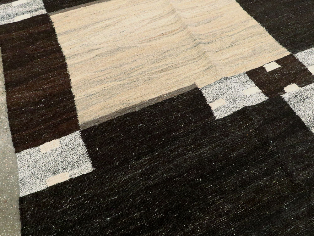 Vintage Turkish Flatweave Kilim, No.19093 - Staging