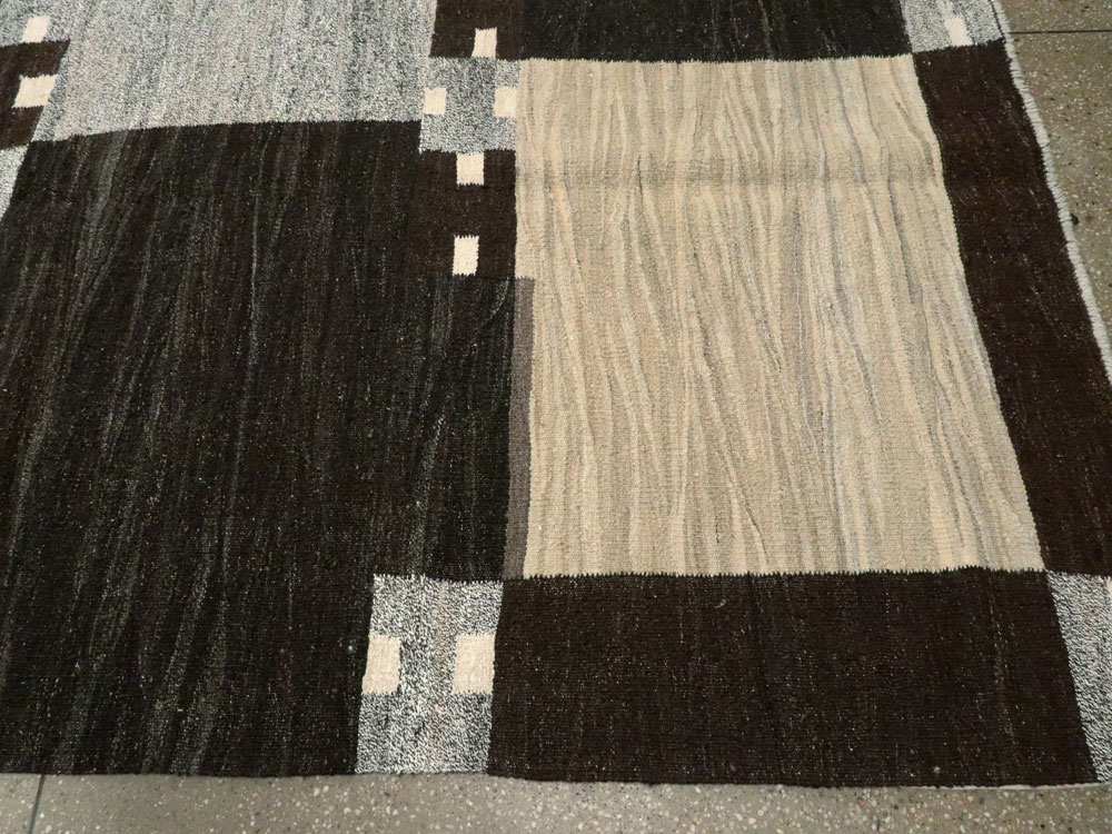 Vintage Turkish Flatweave Kilim, No.19093 - Staging