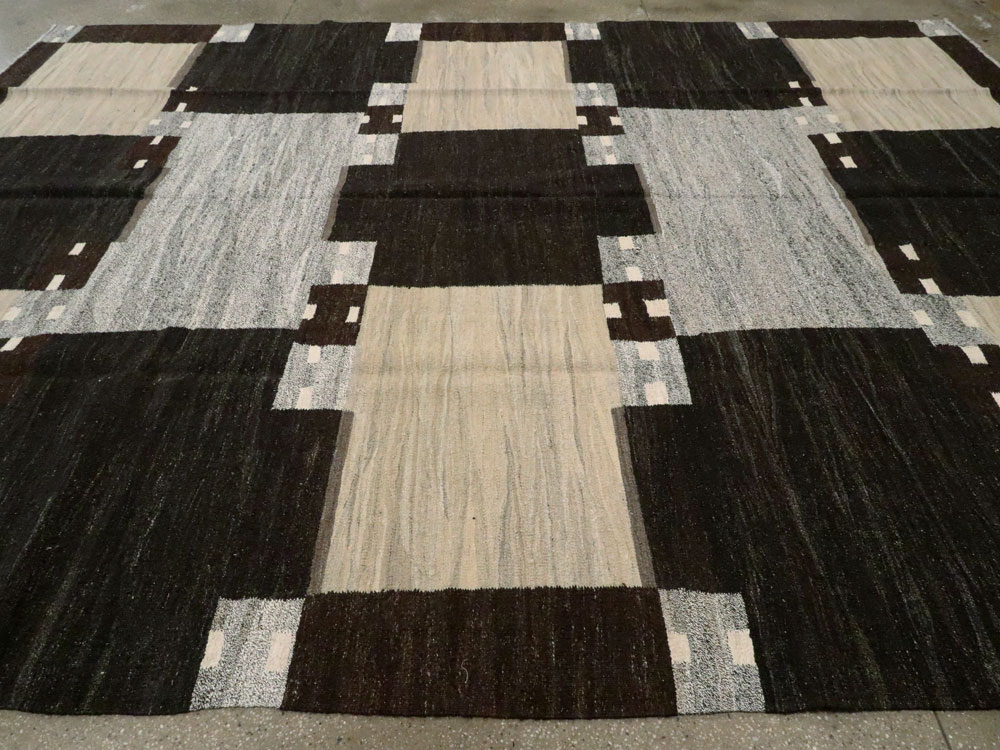 Vintage Turkish Flatweave Kilim, No.19093 - Staging