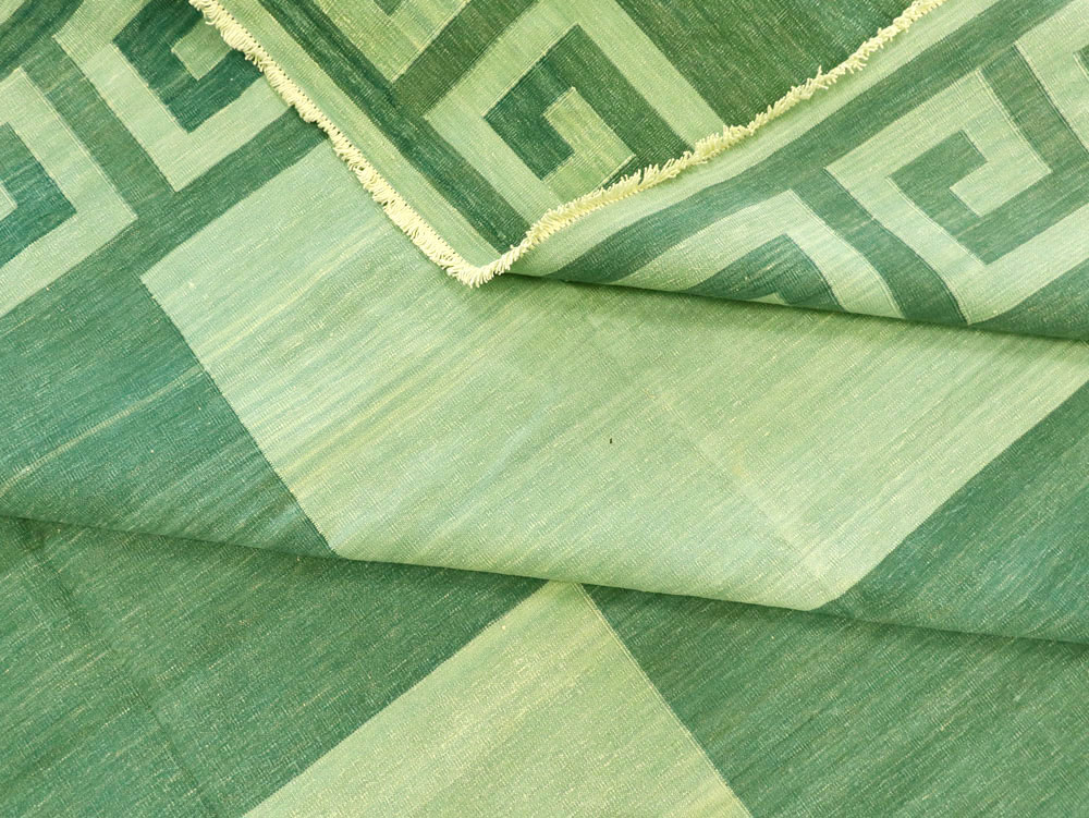 Vintage Indian Dhurrie Carpet, No.19189 - Staging