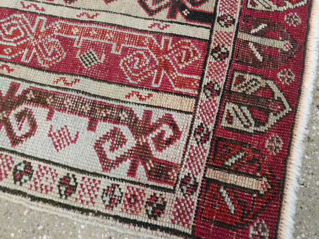Antique Turkish Ghiordes Rug, No.19201 - Staging