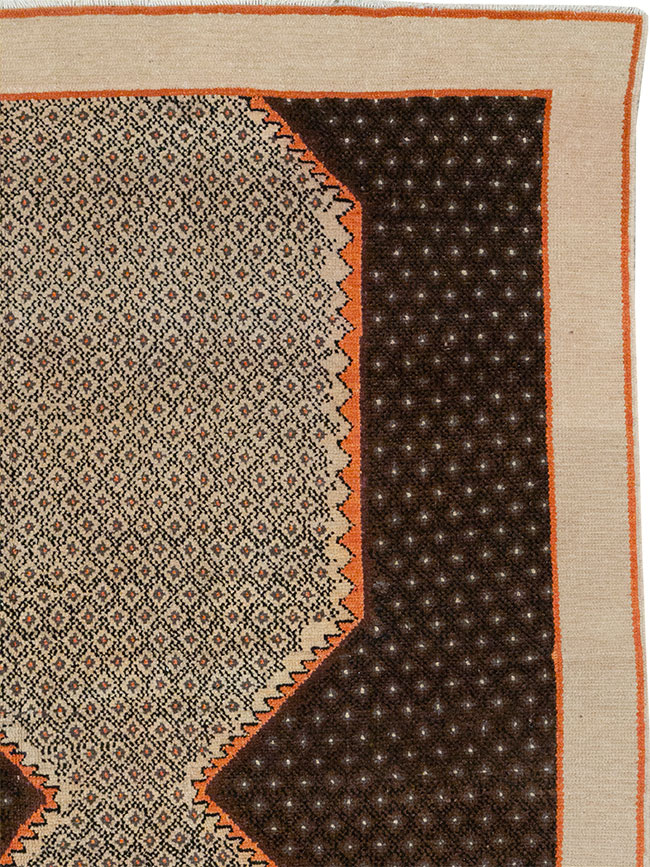 Vintage Turkish Anatolian Room Size Carpet, No.19214 - Staging