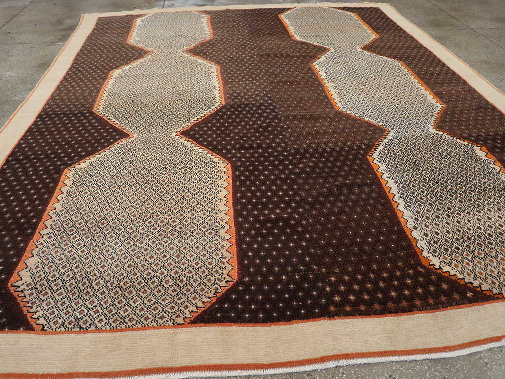 Vintage Turkish Anatolian Room Size Carpet, No.19214 - Staging